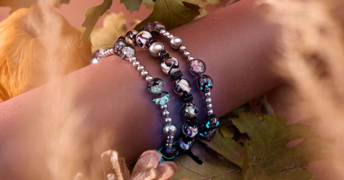 NOGU BRACELET OF THE MONTH CLUBS